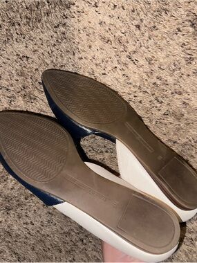 Tommy Hilfiger Navy and White Pointed Toe Flats